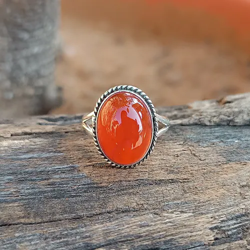 Orange Moonstone - Ignite Your Spirit with the Warmth of Orange Moonstone