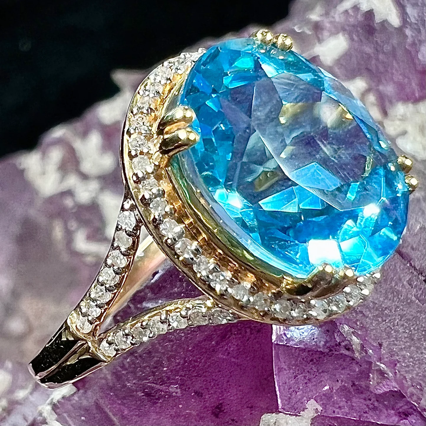 Swiss Topaz – Shine with Clarity, Elegance, and Purity.